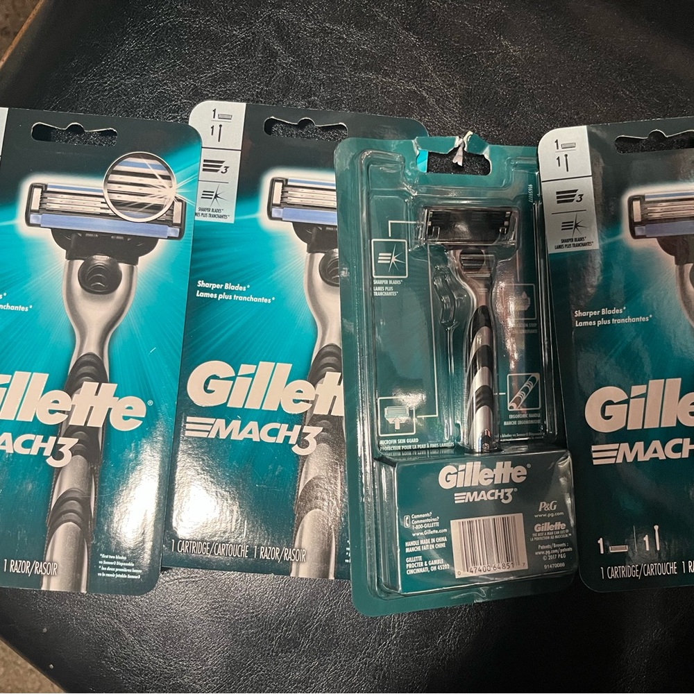 Razor - Picture 2 of 2